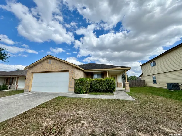 $1,825 | 116 Rustic Acres, Selma, TX 78154