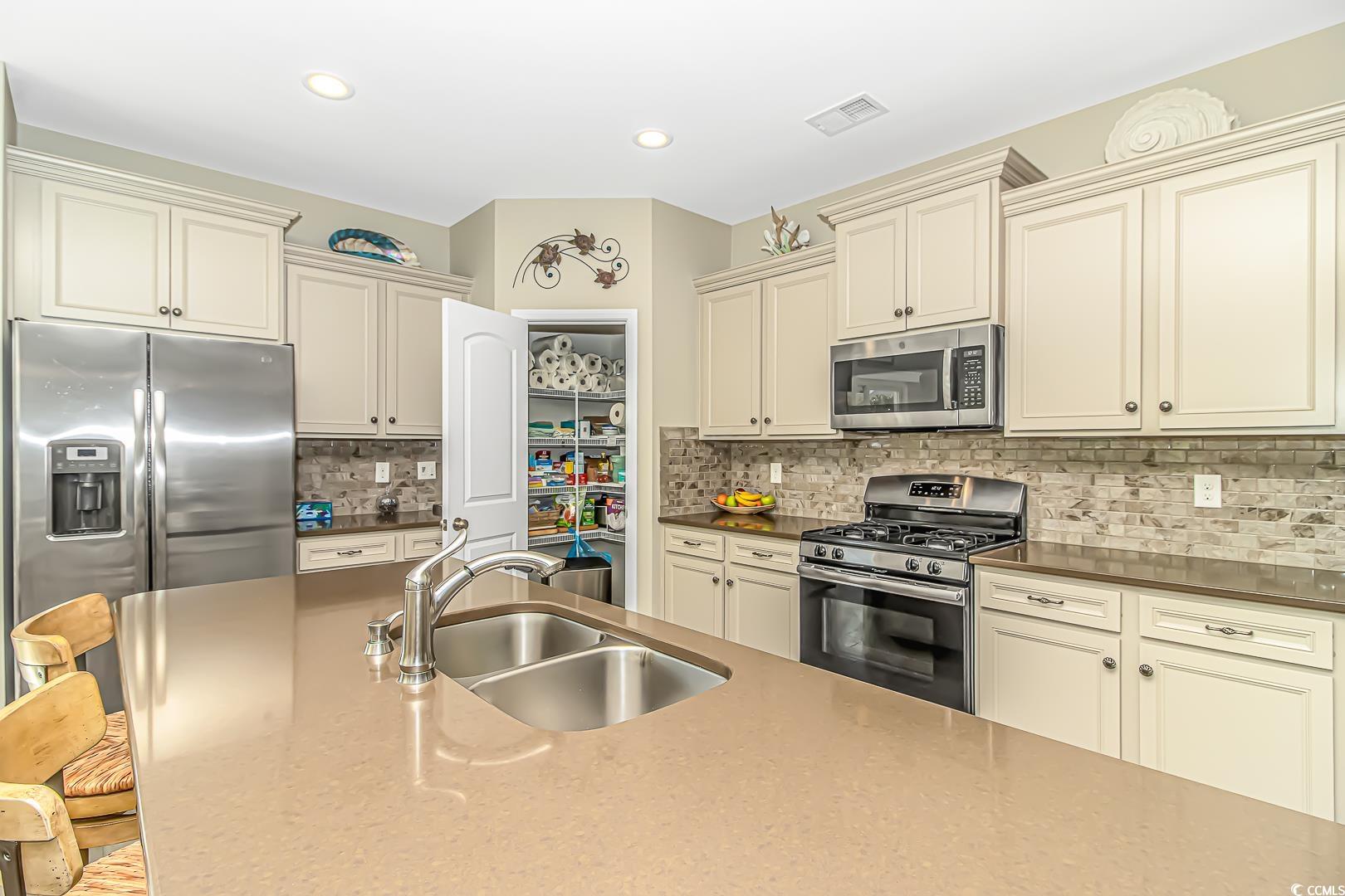 173 Heron Lake Court Murrells Inlet, SC 29576 - Photo 14 of 40