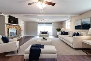 $329,000 | 465 North Horton Street, La Grange, TX 78945