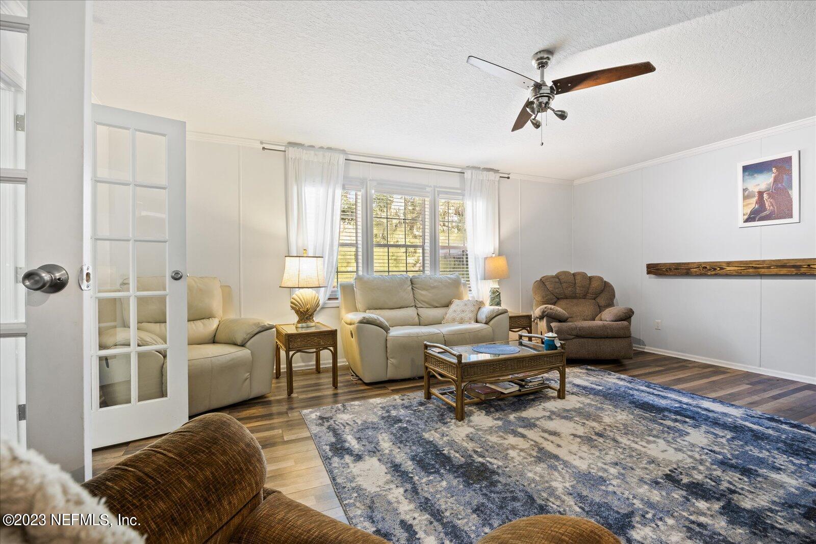 86097 Yulee Hills Road East Yulee, FL 32097 - Photo 28 of 40 Living Room Area