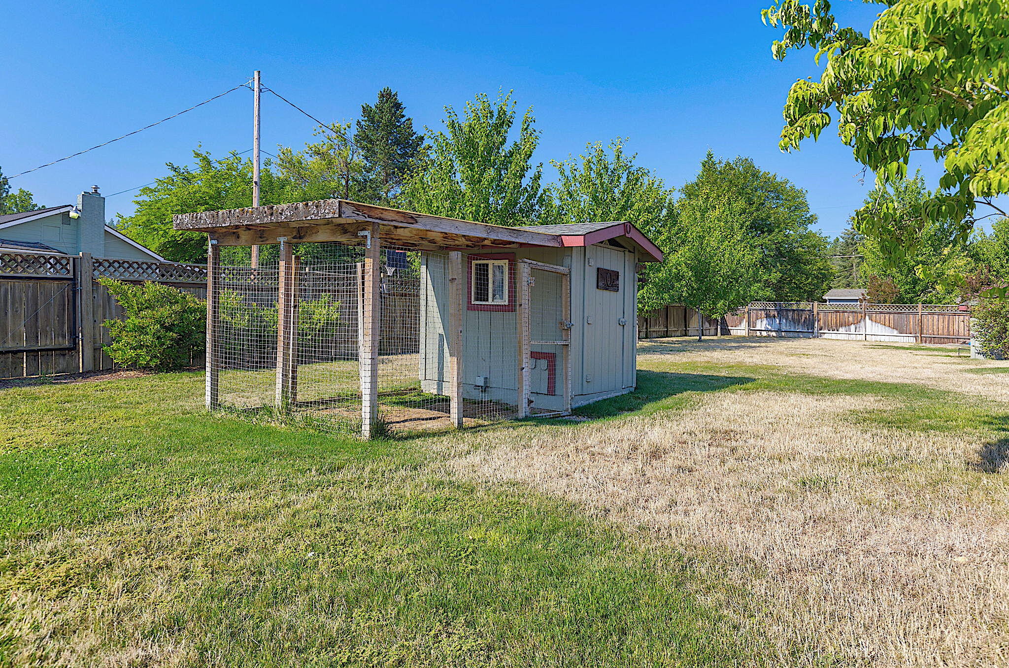 2323 Southwest Allen Creek Road Grants Pass, OR 97527 - Photo 34 of 43 35-web-or-mls-2323-allen-creek-rd