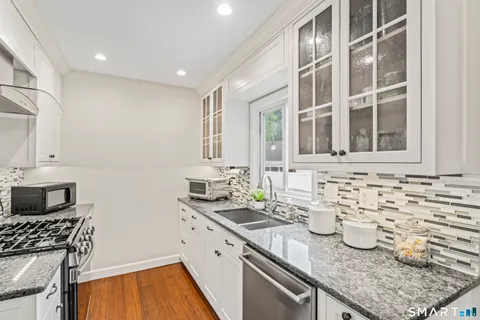 $490,000 | 31 Bethpage Drive, Bethel, CT 06801