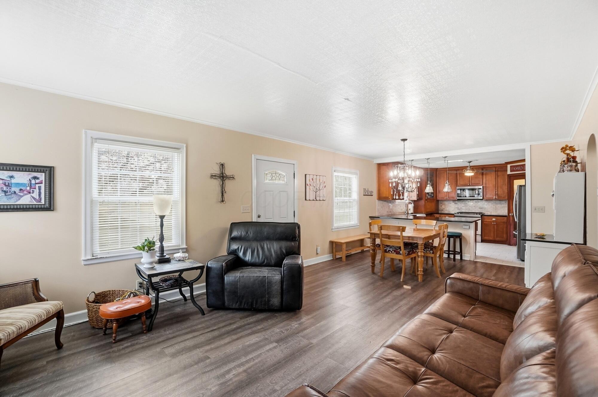 5011 Smothers Road Westerville, OH 43081 - Photo 12 of 81 Great room!