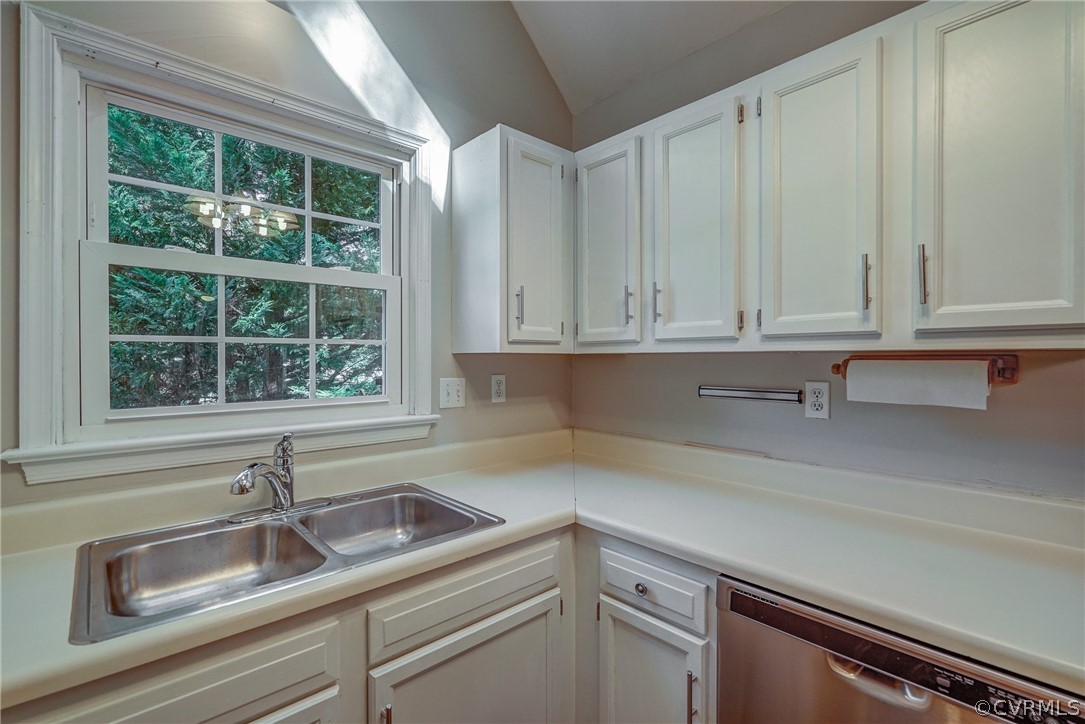 9714 Country Way Road Glen Allen, VA 23060 - Photo 10 of 39 Gallery Image 10