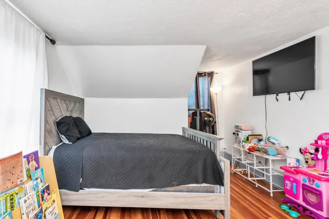 $499,900 | 10 Millville Street, Salem, NH 03079