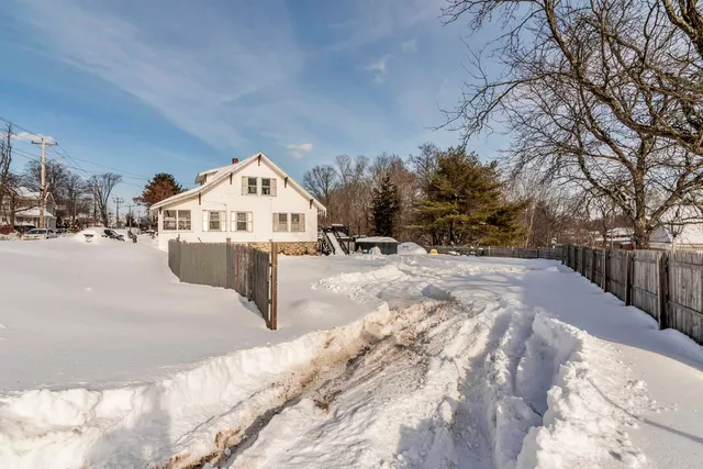 $499,900 | 10 Millville Street, Salem, NH 03079