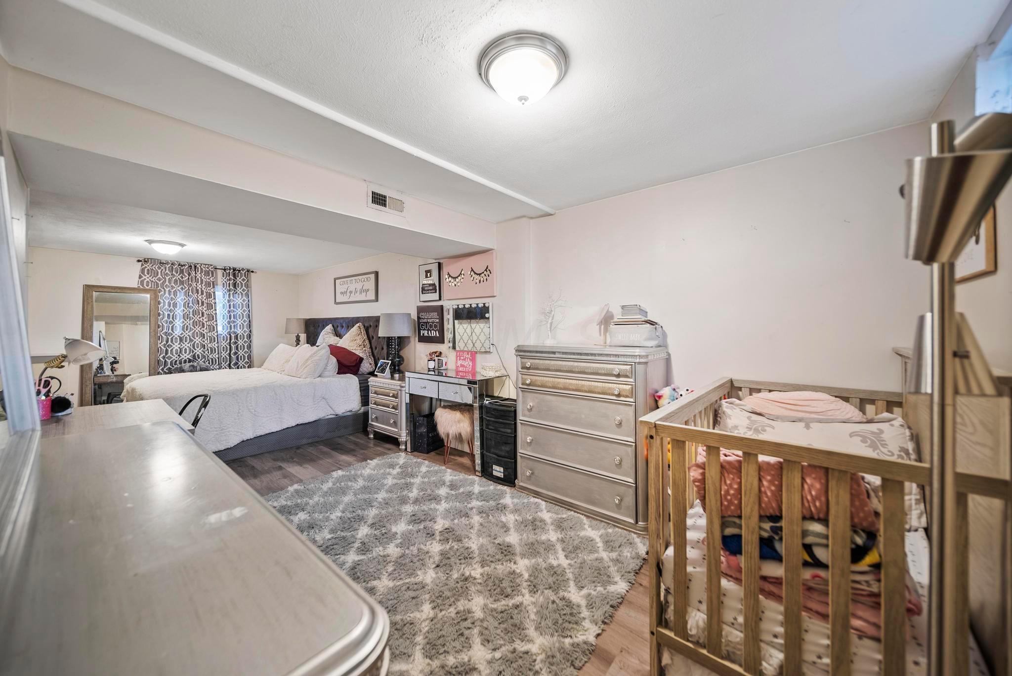 3837 Armada Road Columbus, OH 43232 - Photo 9 of 14 DSC00408