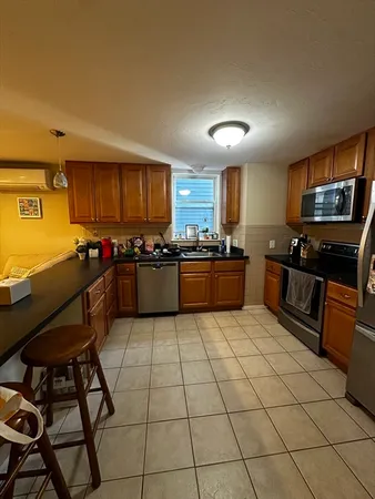 $5,550 | 511 East Broadway, Unit 2, Boston, MA 02127