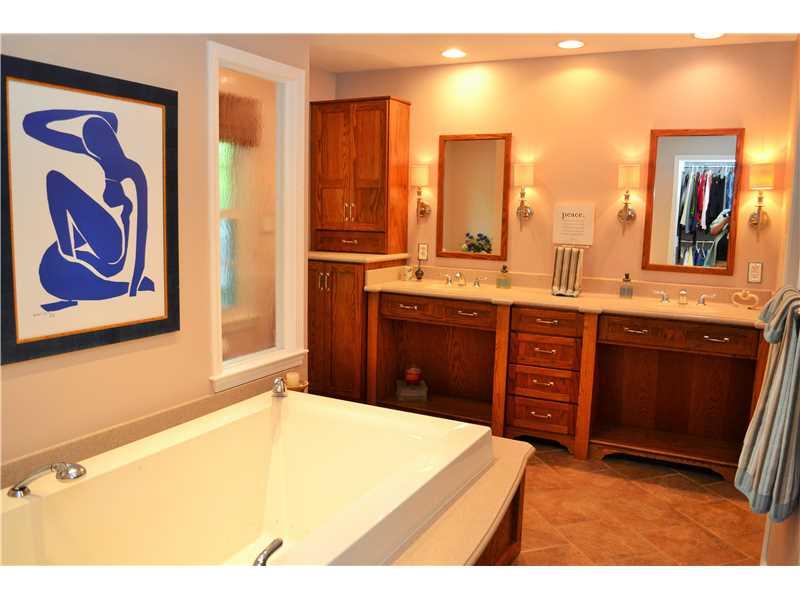 6320 Bramshaw Road Indianapolis, IN 46220 - Photo 13 of 24 Gallery Image 13