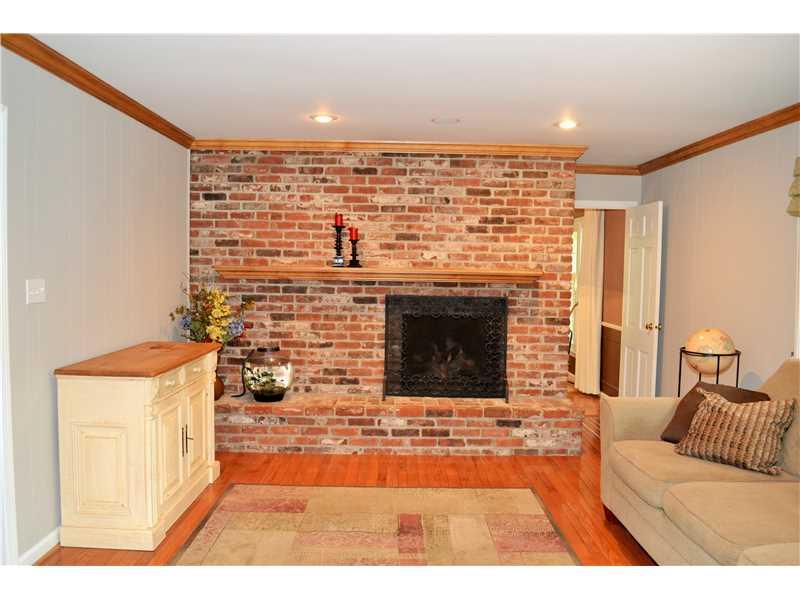 6320 Bramshaw Road Indianapolis, IN 46220 - Photo 7 of 24 Gallery Image 7