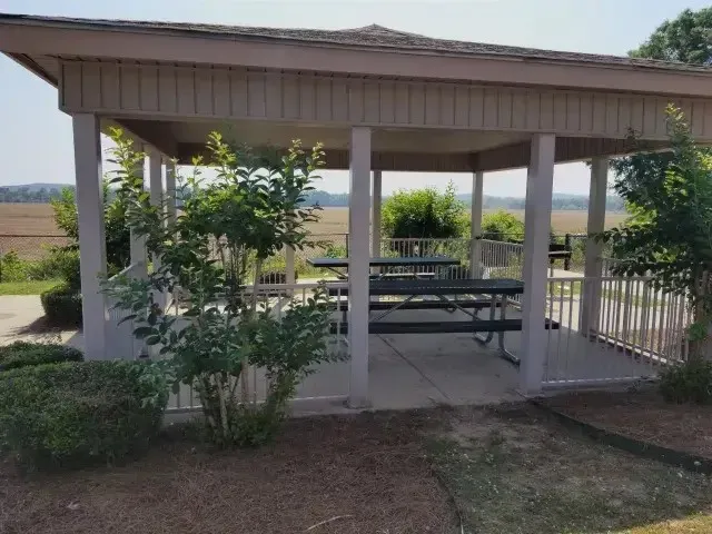 $500 | 840 5th Avenue Northeast, Other, AL 35555