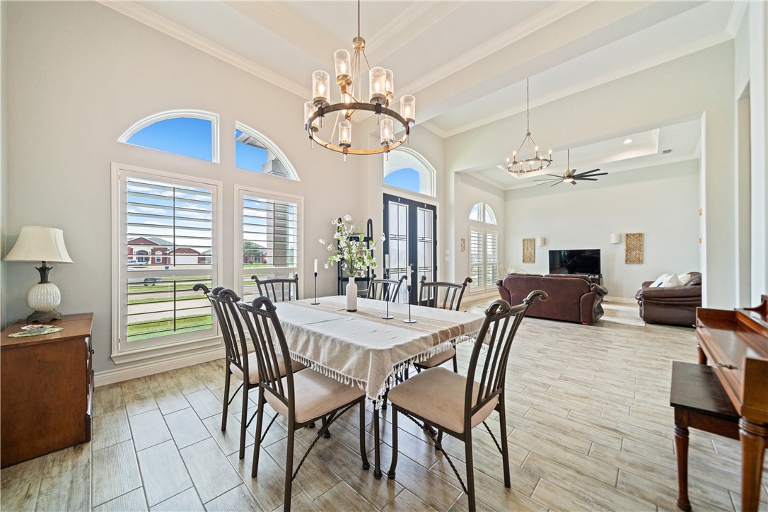 4041 Ranch Lake Drive Corpus Christi, TX 78413 - Photo 7 of 40
