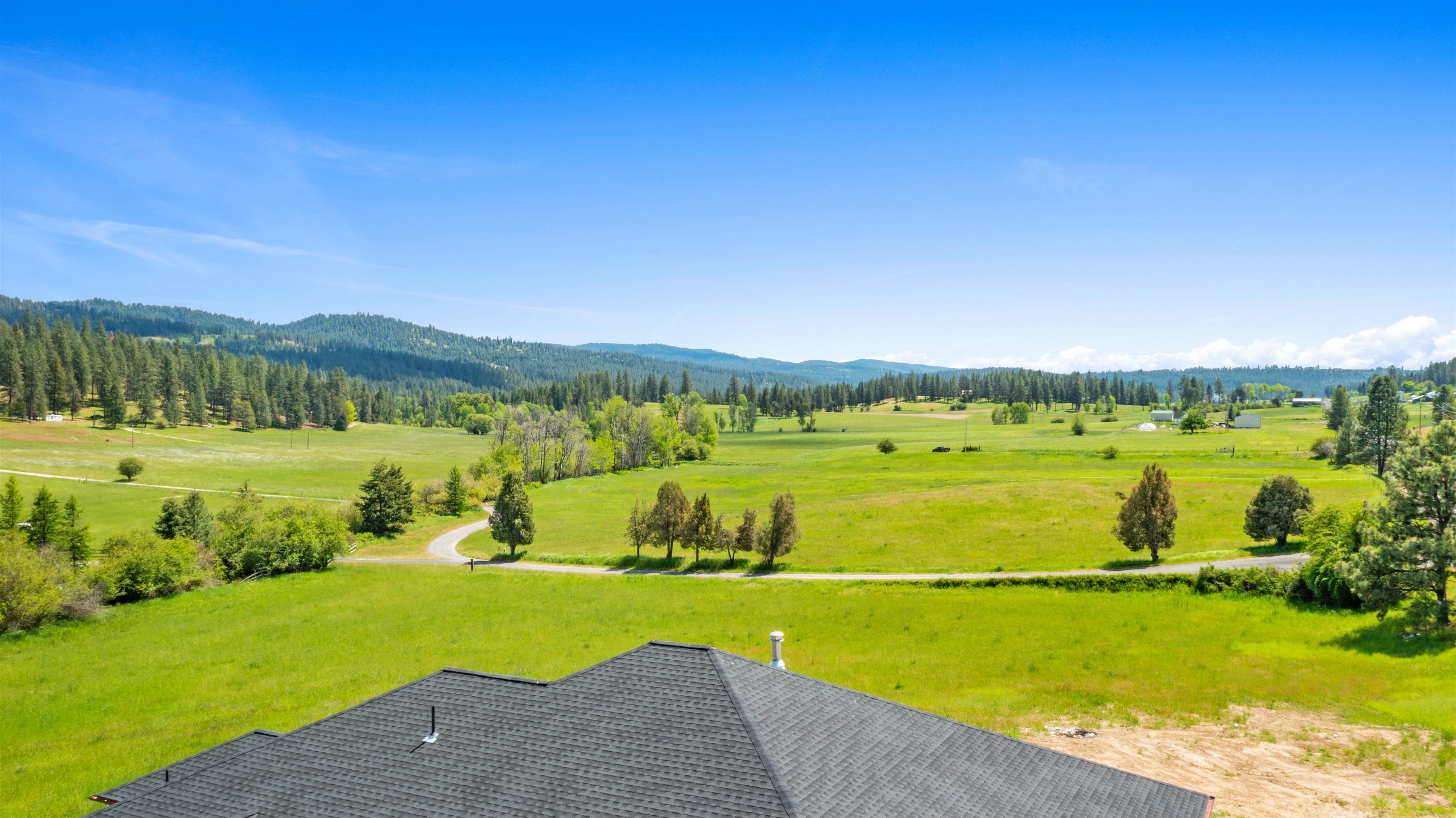 19490 North Madison Road Mead, WA 99021 - Photo 5 of 50