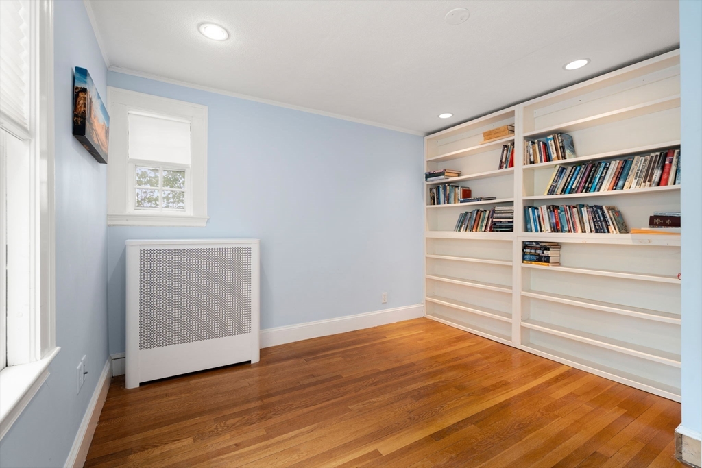 32 Marcia Road Watertown, MA 02472 - Photo 17 of 28 Gallery Image 17