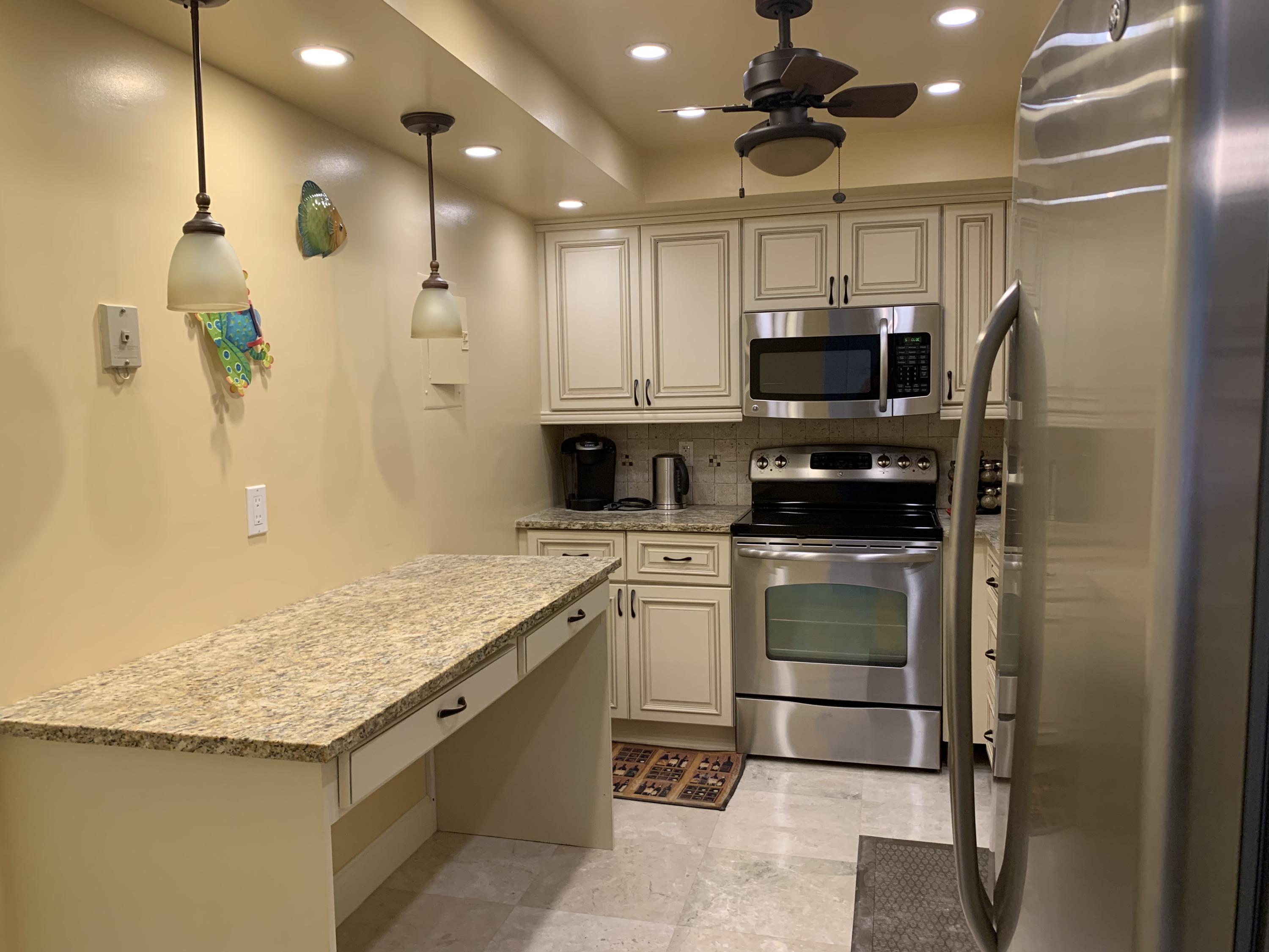 3450 South Ocean Boulevard, Unit 708 Palm Beach, FL 33480 - Photo 12 of 33 Kitchen