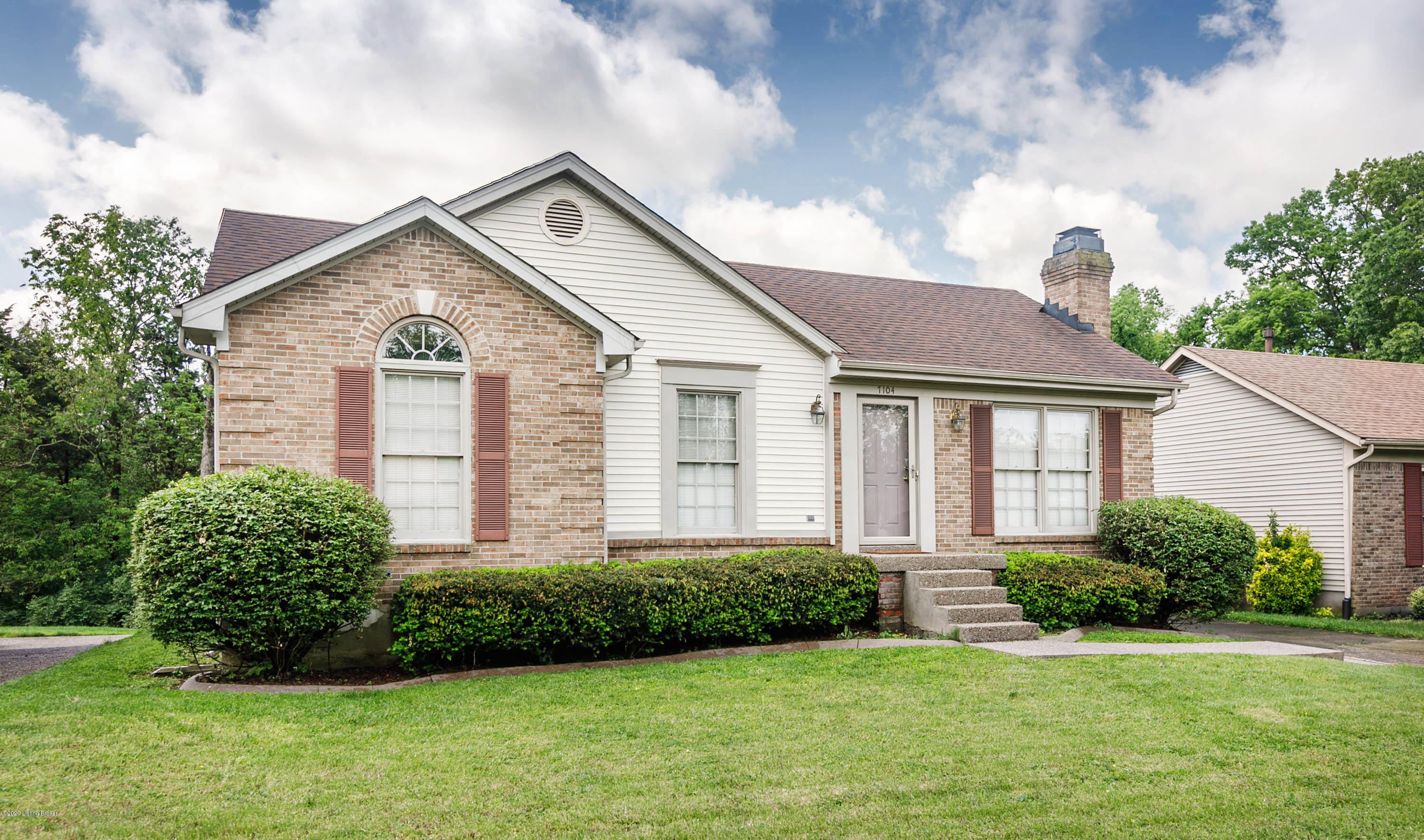 7104 Ridge Creek Road Louisville, KY 40291 - Photo 1 of 25 002