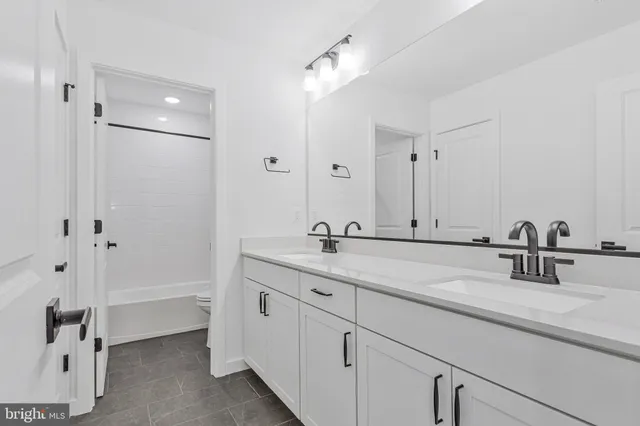 $999,999 | 2024 St James Road, Accokeek, MD 20607