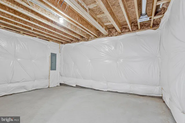 $999,999 | 2024 St James Road, Accokeek, MD 20607