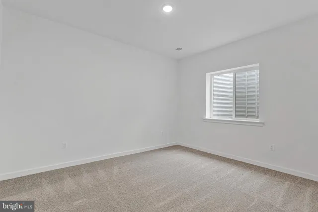 $999,999 | 2024 St James Road, Accokeek, MD 20607