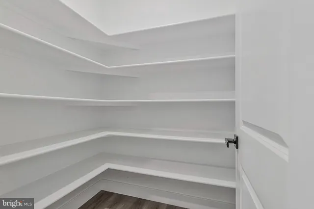 $999,999 | 2024 St James Road, Accokeek, MD 20607