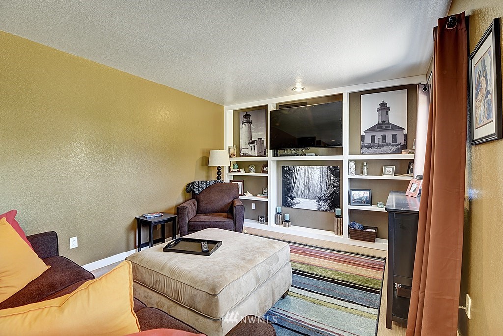 15130 41st Avenue Southeast Bothell, WA 98012 - Photo 13 of 25 Gallery Image 13