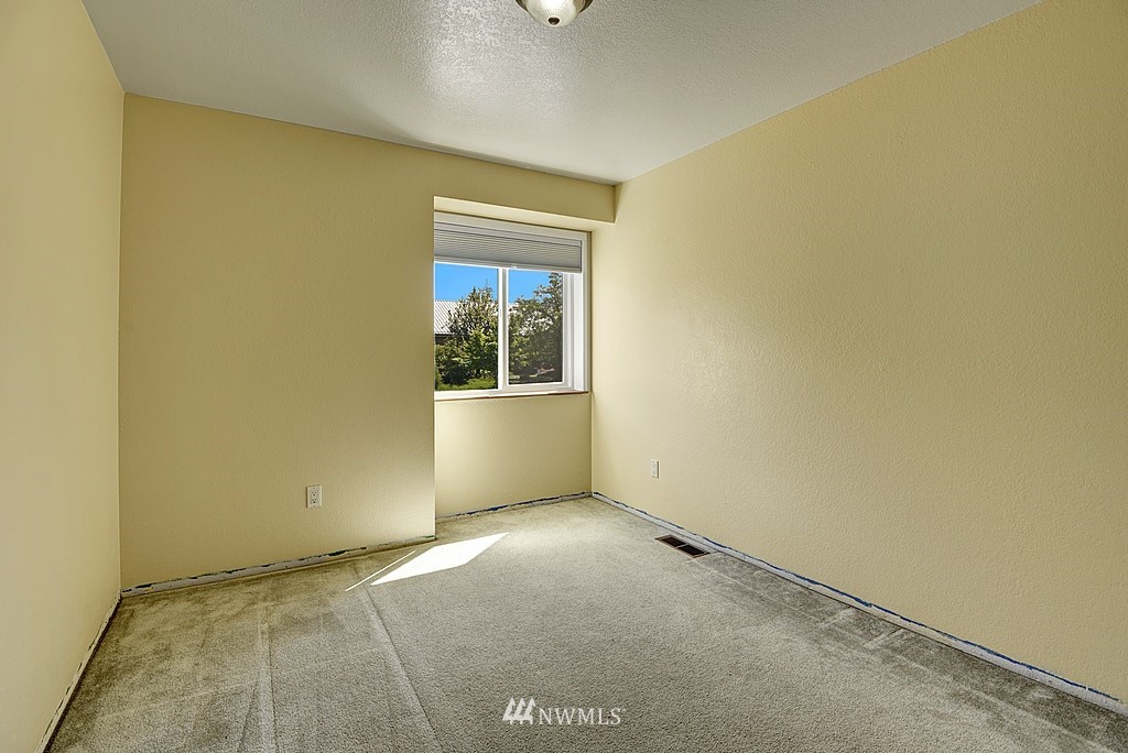15130 41st Avenue Southeast Bothell, WA 98012 - Photo 22 of 25 Gallery Image 22