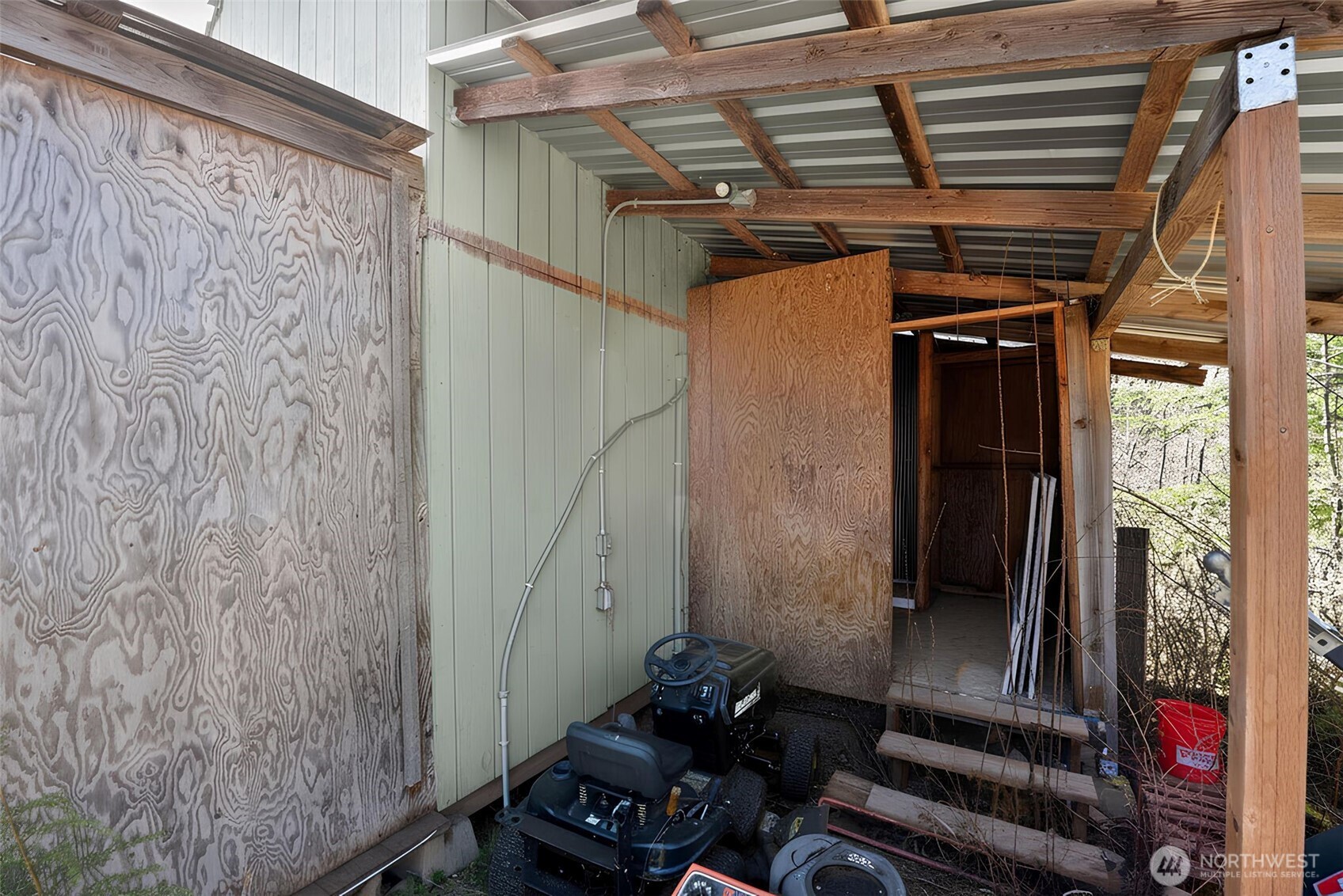 210 Bellicum Road Morton, WA 98356 - Photo 8 of 35 Gallery Image 8