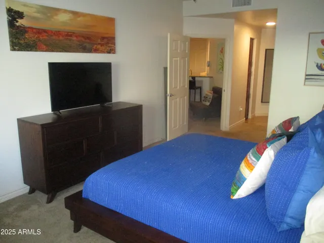 $2,295 | 5350 East Deer Valley Drive, Unit 2440, Phoenix, AZ 85054