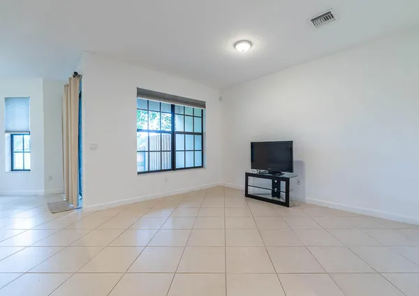 $3,600 | 10283 Wellington Parc Drive, Wellington, FL 33449