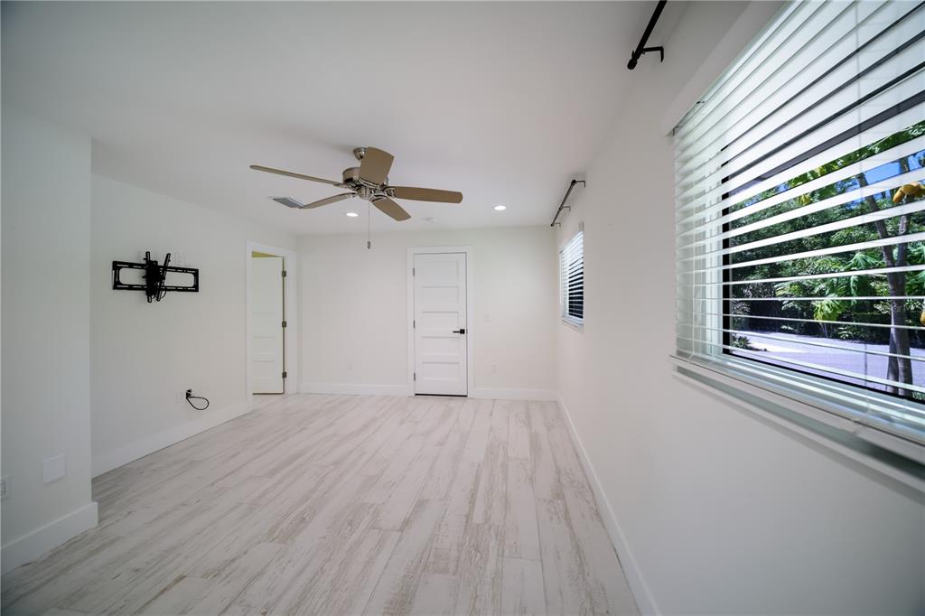 6561 Bayou Hammock Road Longboat Key, FL 34228 - Photo 53 of 81 Gallery Image 53