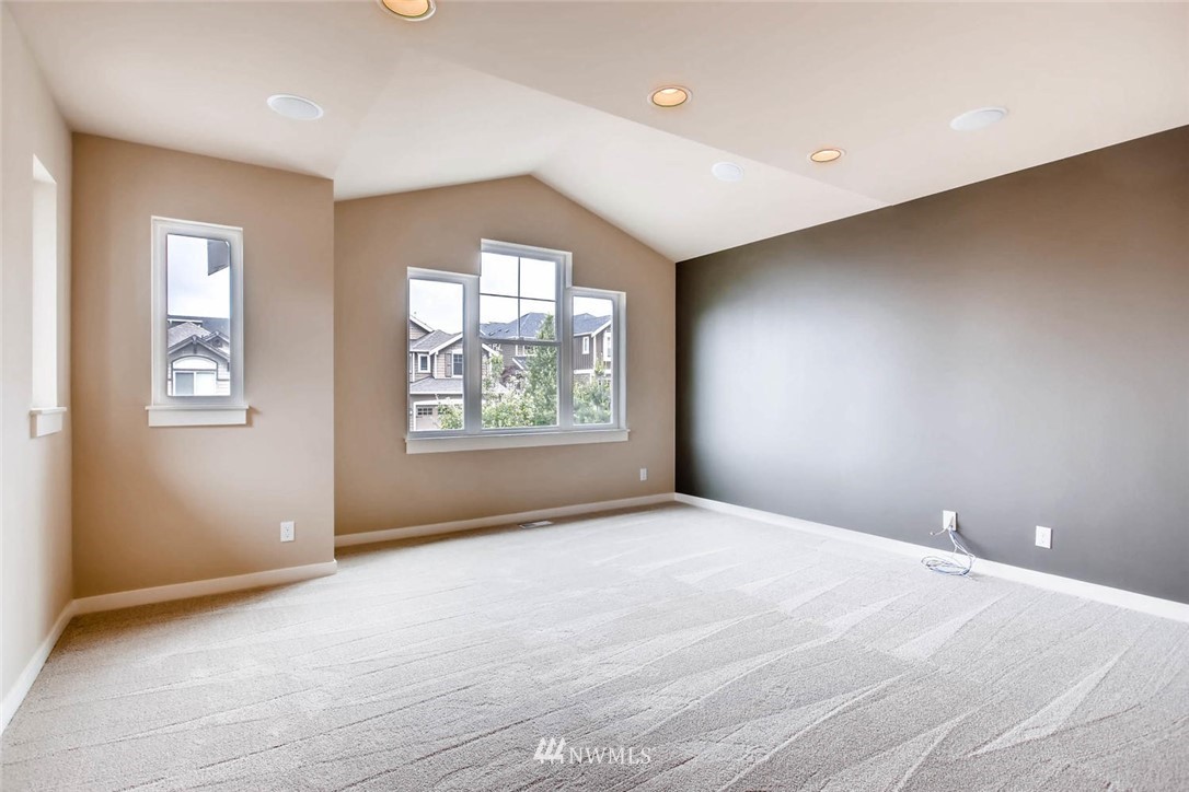 5519 Northeast 7th Place Renton, WA 98059 - Photo 22 of 24