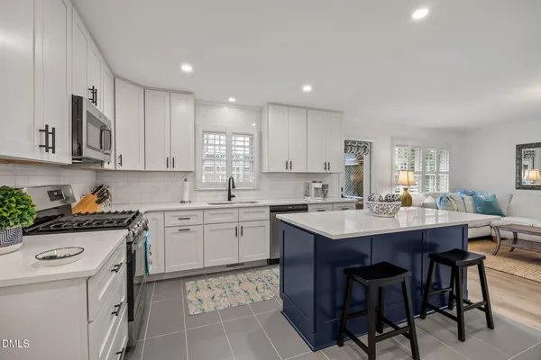 $825,000 | 3213 Cobblestone Court, Raleigh, NC 27607