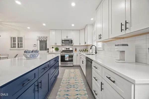 $825,000 | 3213 Cobblestone Court, Raleigh, NC 27607