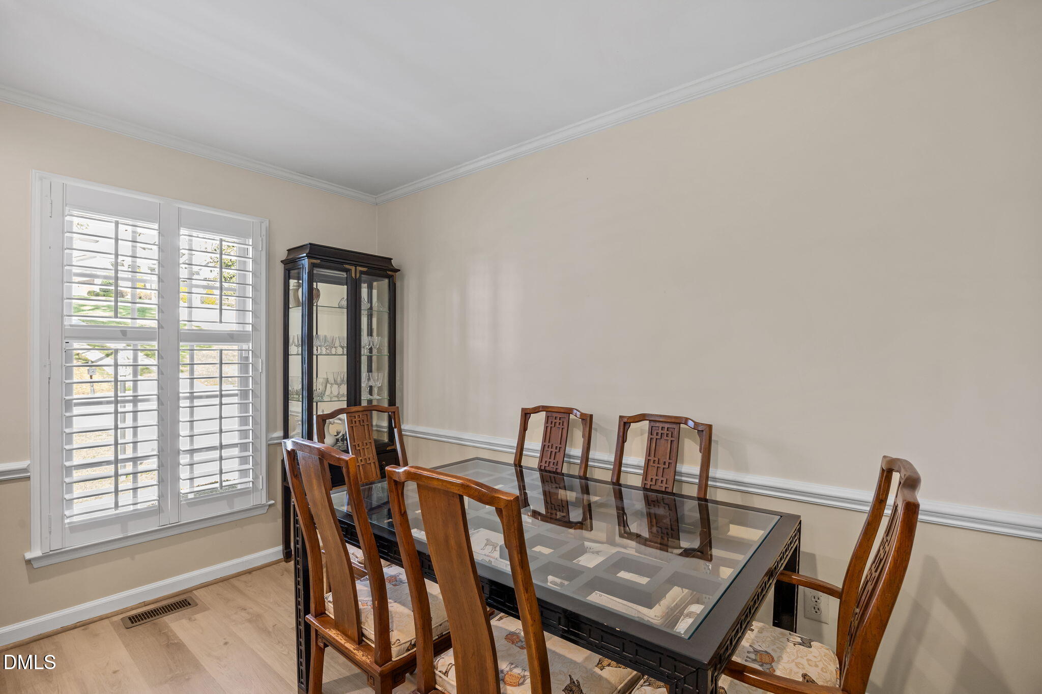 3213 Cobblestone Court Raleigh, NC 27607 - Photo 6 of 42 Dining room