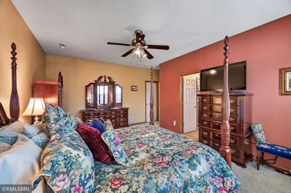 $429,900 | 15739 Farnham Avenue North, Hugo, MN 55038