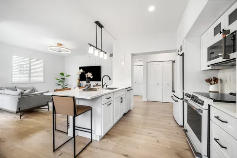 $875,000 | 250 Northeast 3rd Avenue, Unit 1209, Delray Beach, FL 33444