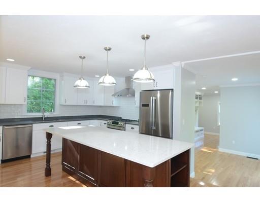 304 Clapp Road Scituate, MA 02066 - Photo 9 of 32 Gallery Image 9