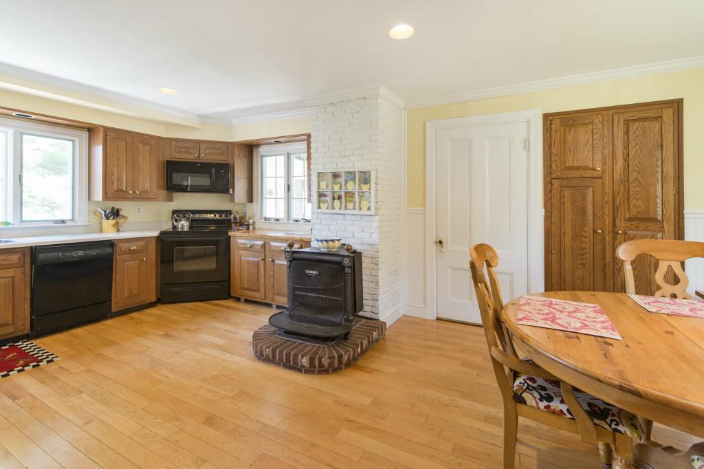 997-999 Shore Road Cape Elizabeth, ME 04107 - Photo 11 of 28 Photo