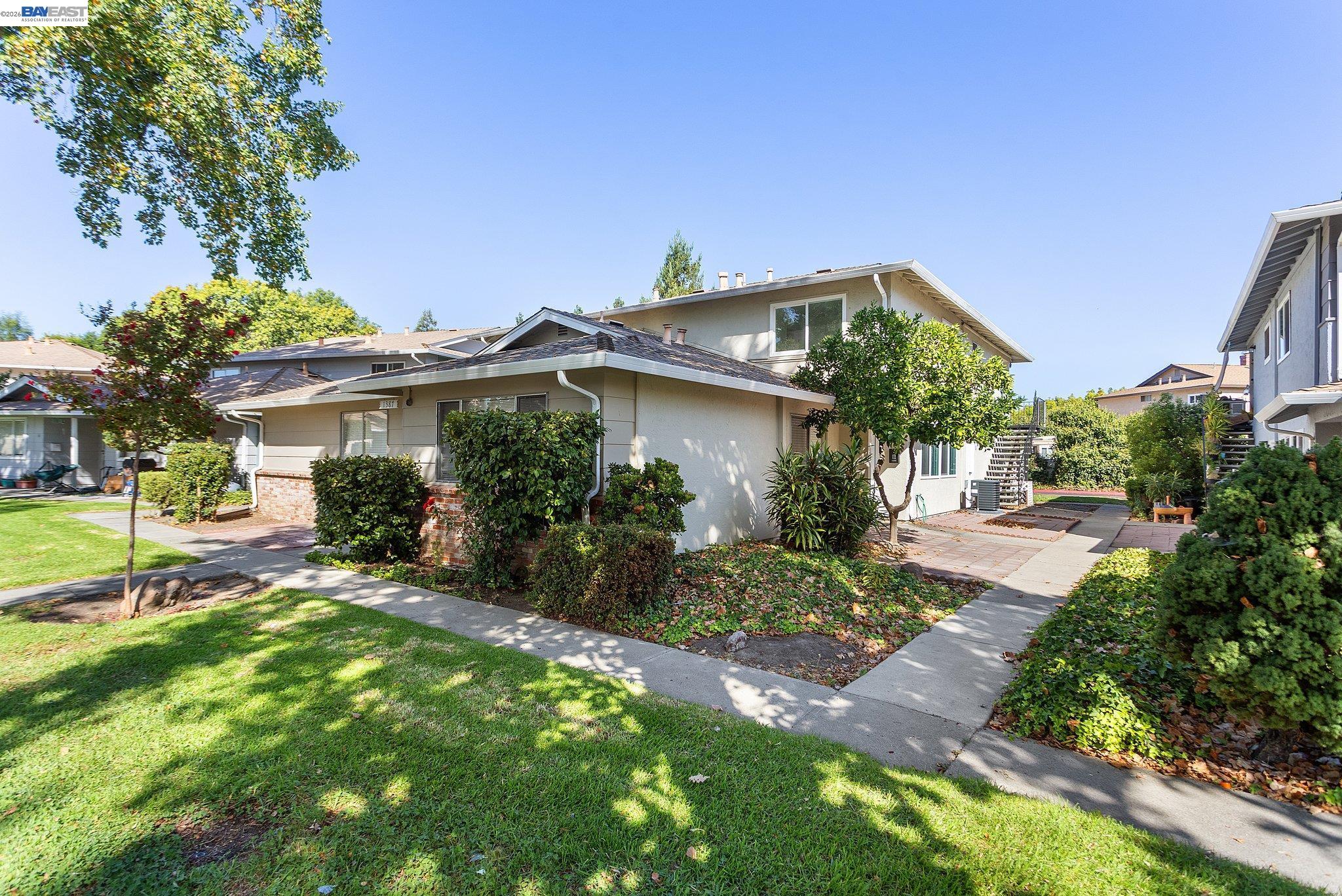 1387 Del Rio Circle, Unit B Concord, CA 94518 - Photo 23 of 30 Gallery Image 23