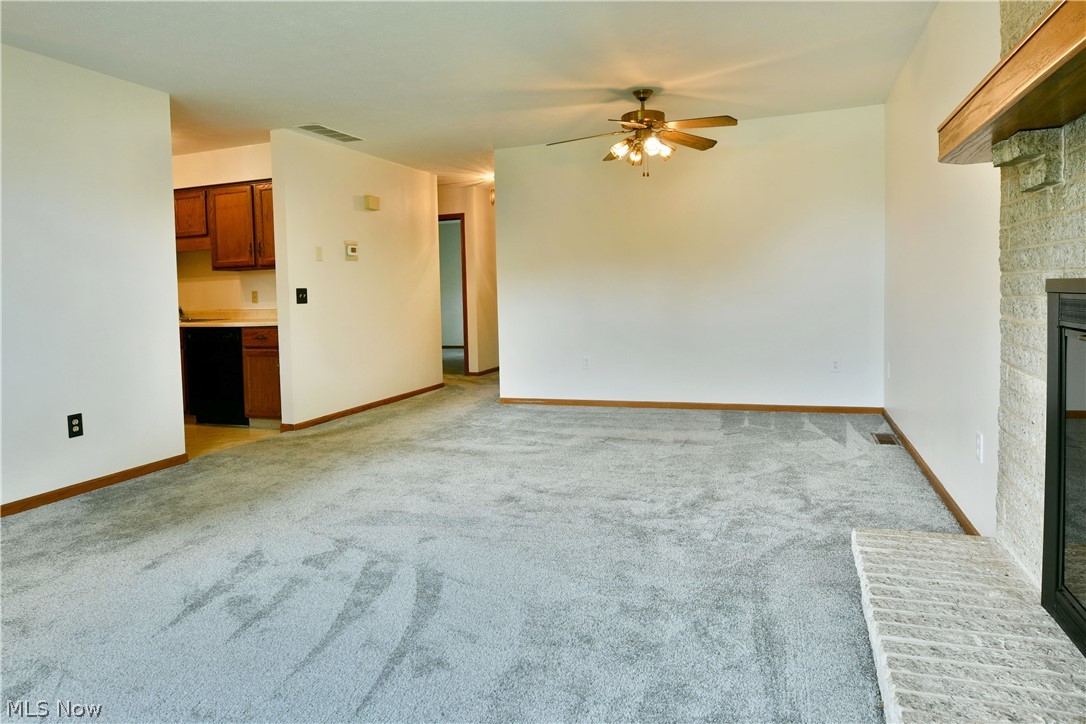 2237 Cadwallader-Sonk Road, Unit A Cortland, OH 44410 - Photo 8 of 50