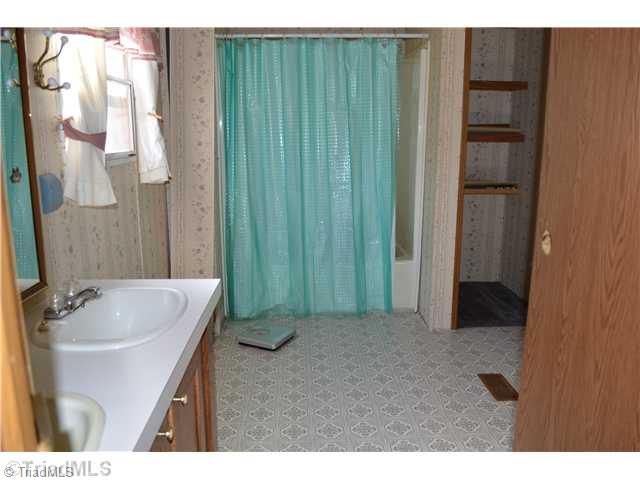 3629 Pine Ridge Road Lowgap, NC 27024 - Photo 10 of 16 Master Bath/Spa.