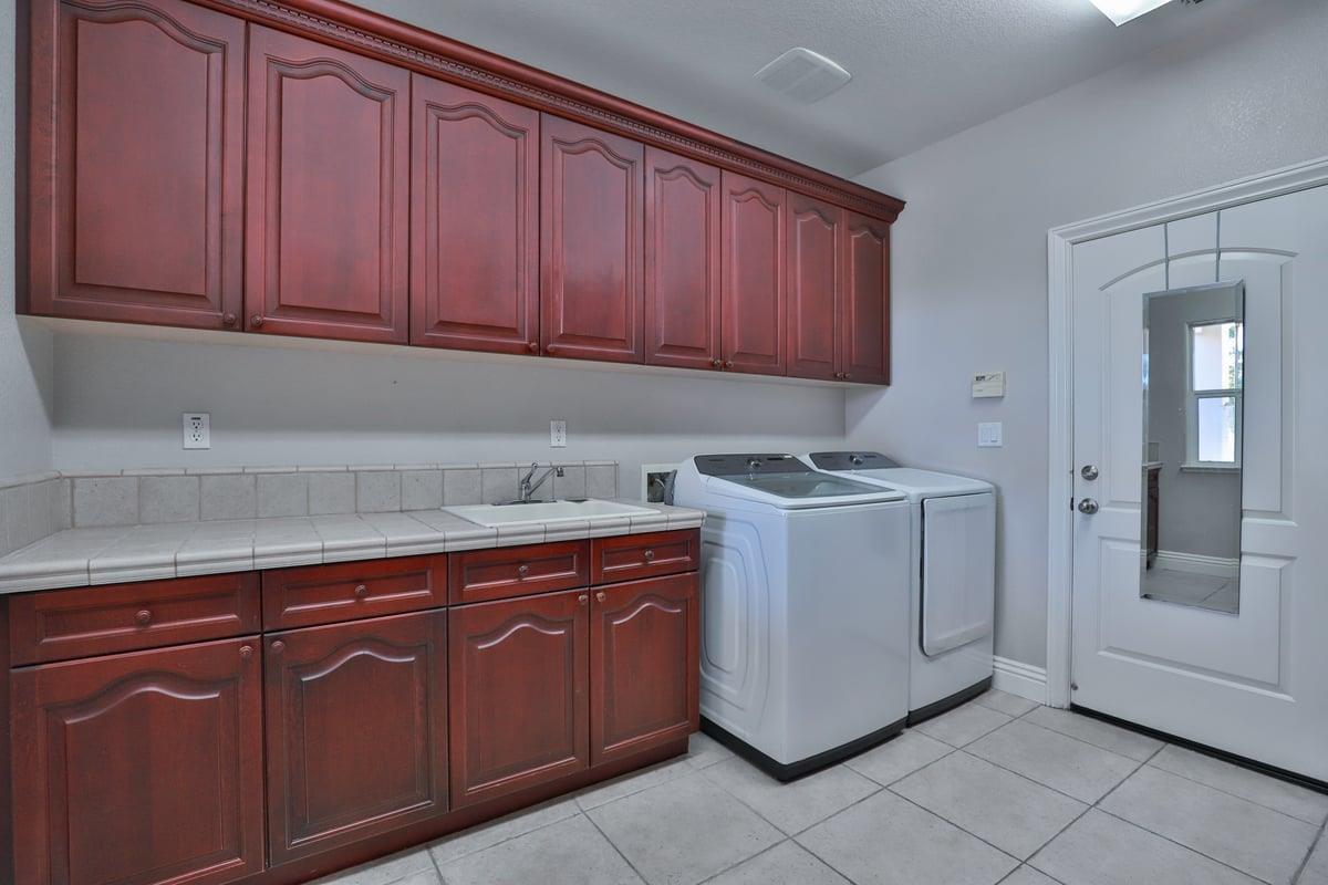 5100 Thalia Drive El Dorado Hills, CA 95762 - Photo 54 of 60 a utility room with cabinets
