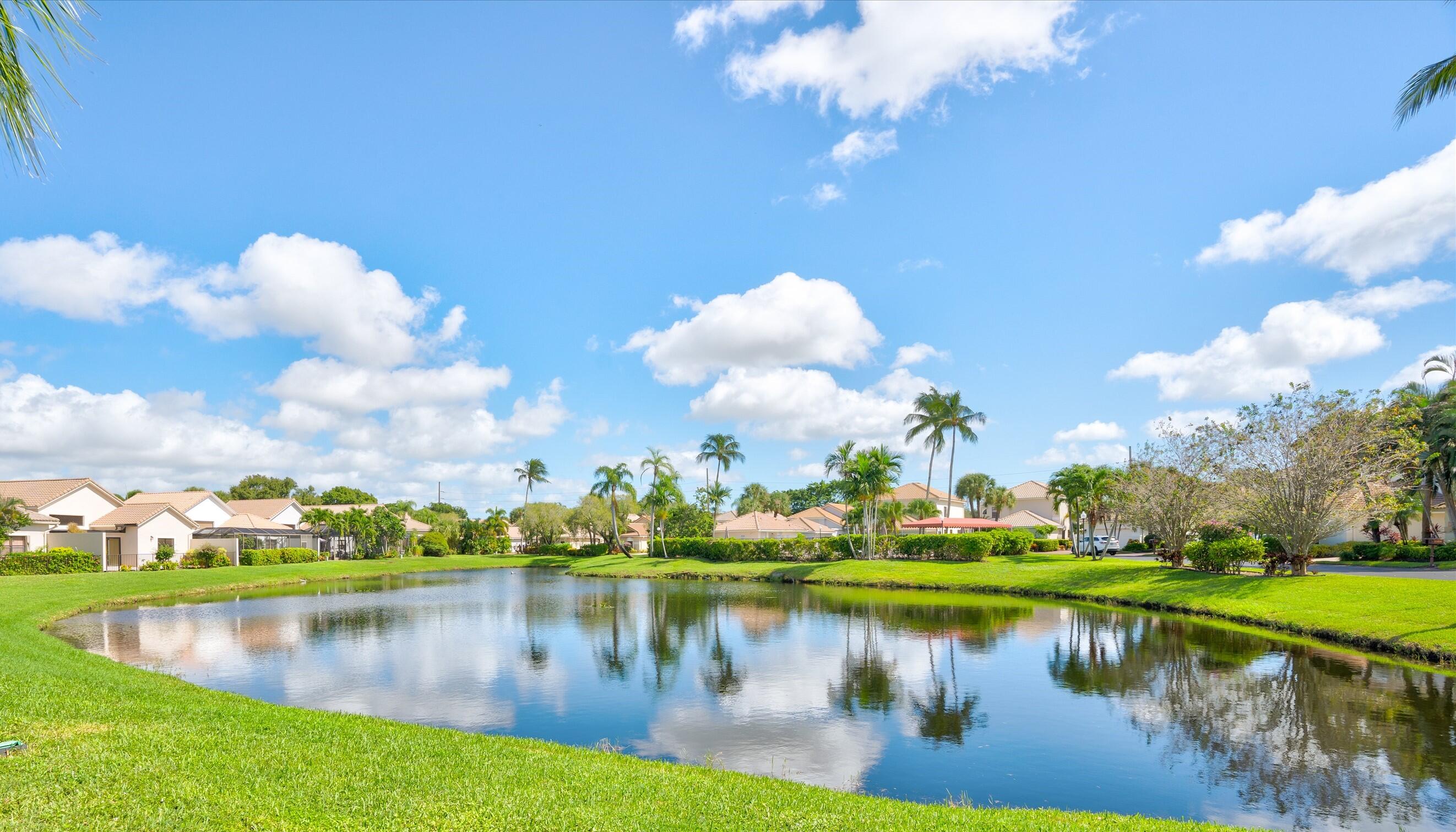 17496 Vía Capri Boca Raton, FL 33496 - Photo 2 of 22 Lake View