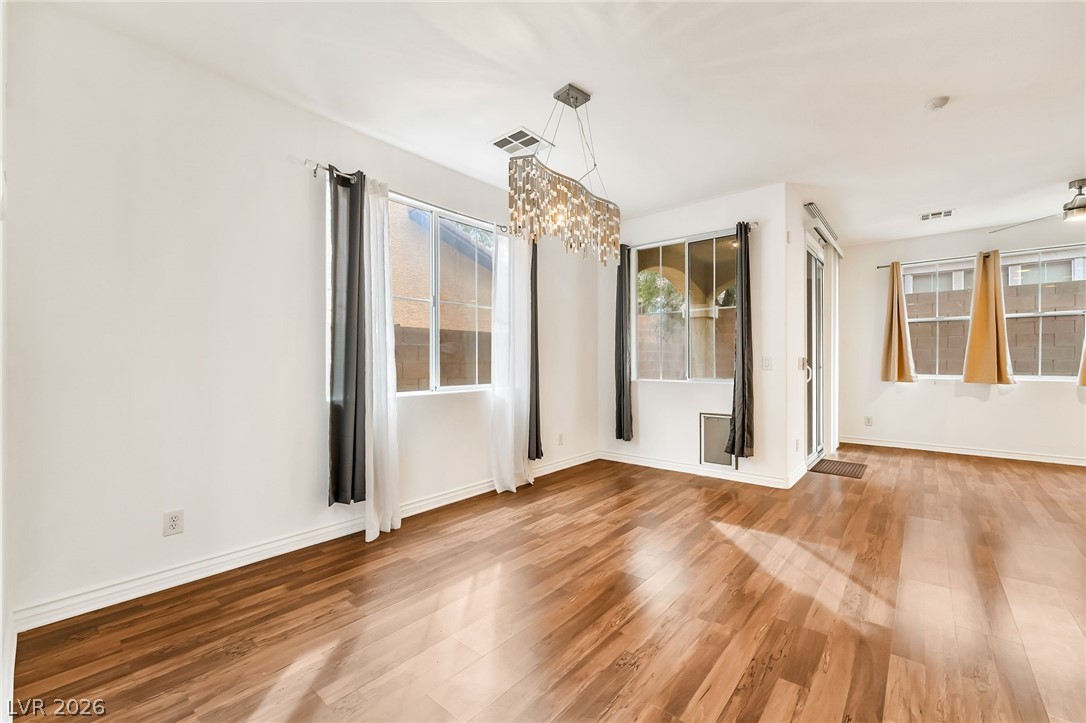 1537 Moss View Court Henderson, NV 89074 - Photo 4 of 31