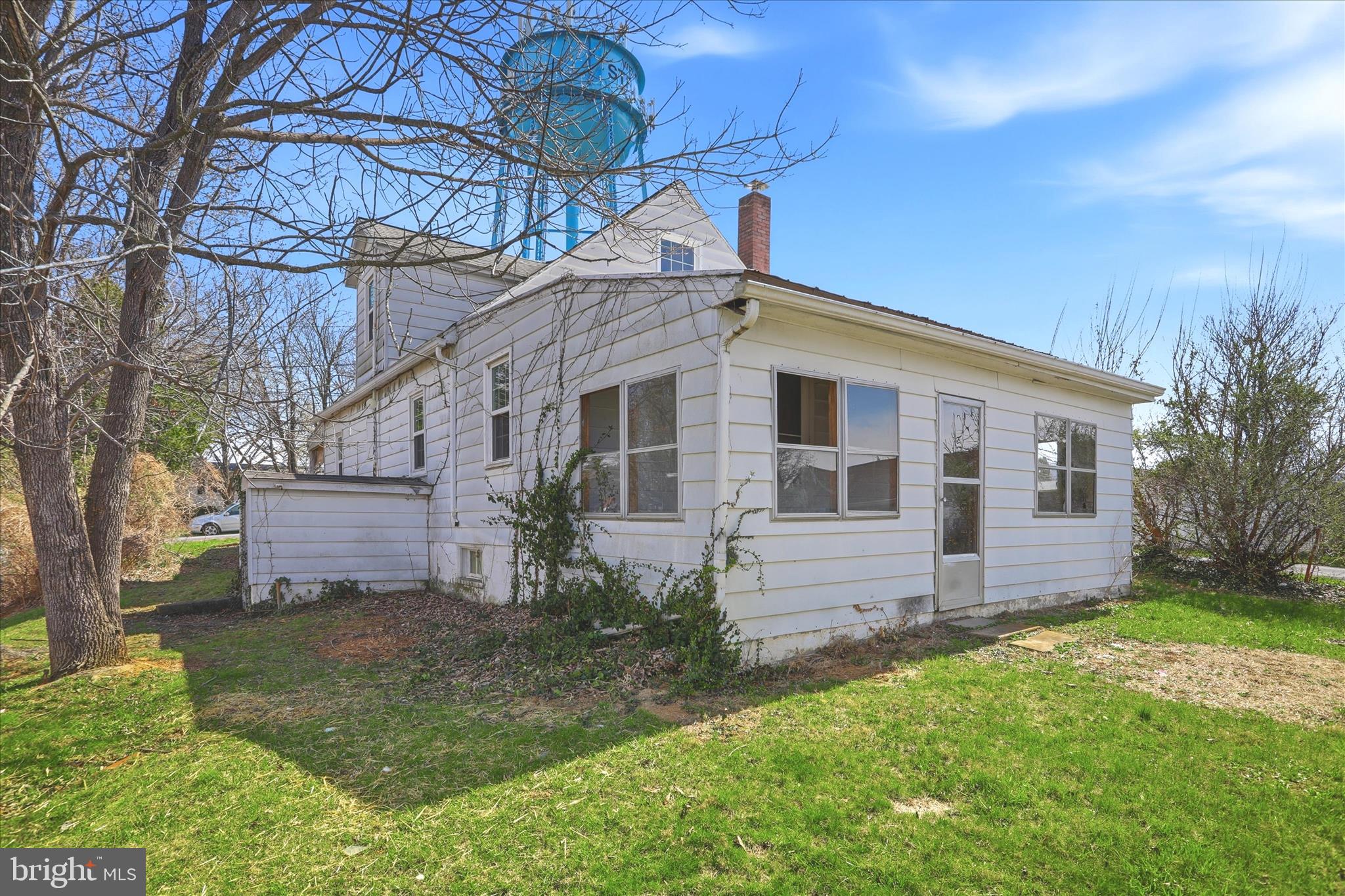 343 Banks Fort Road Strasburg, VA 22657 - Photo 3 of 20 House- rear