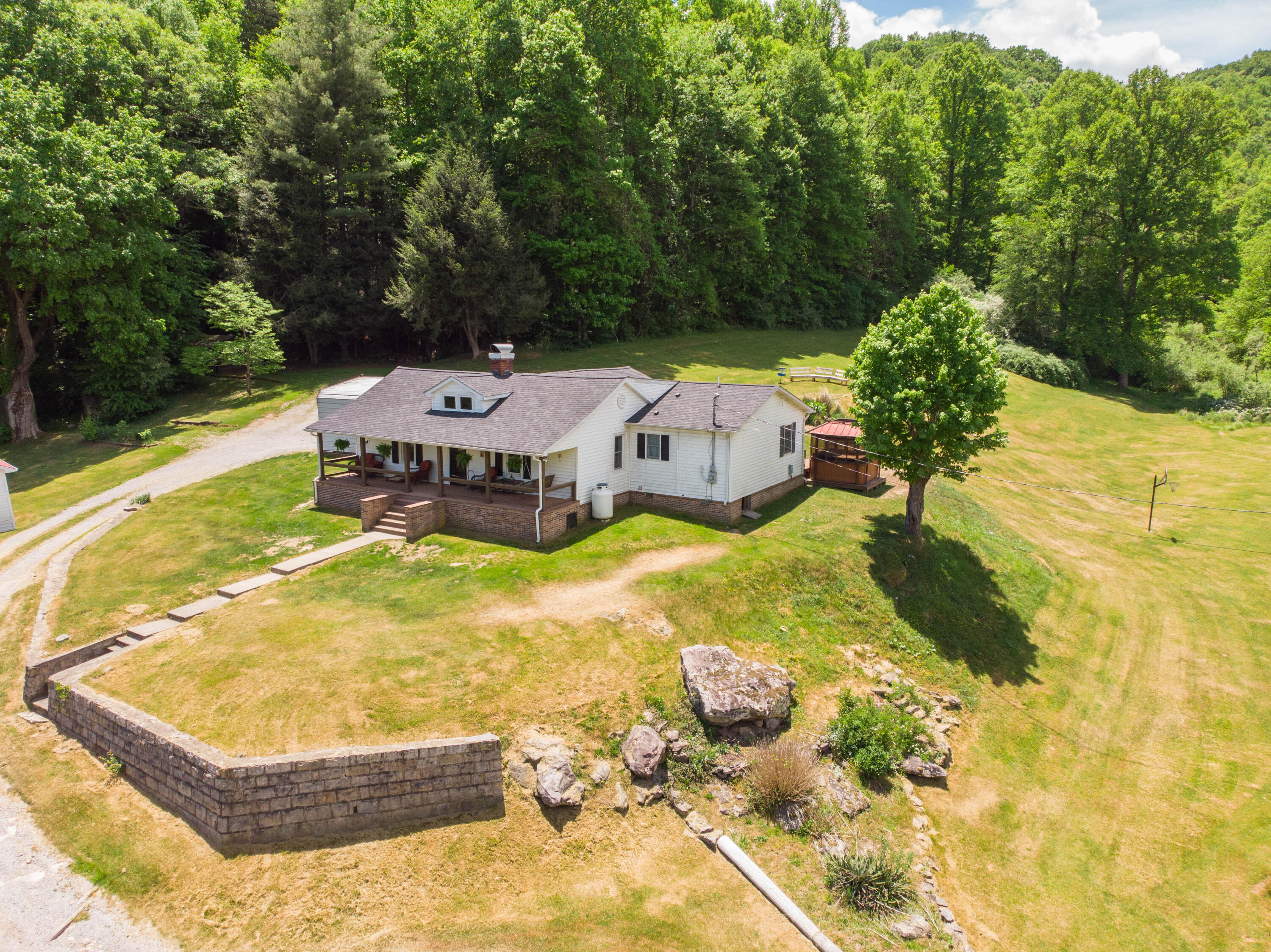 7301 Rasnick Road Norton, VA 24273 - Photo 66 of 68 DJI_0155