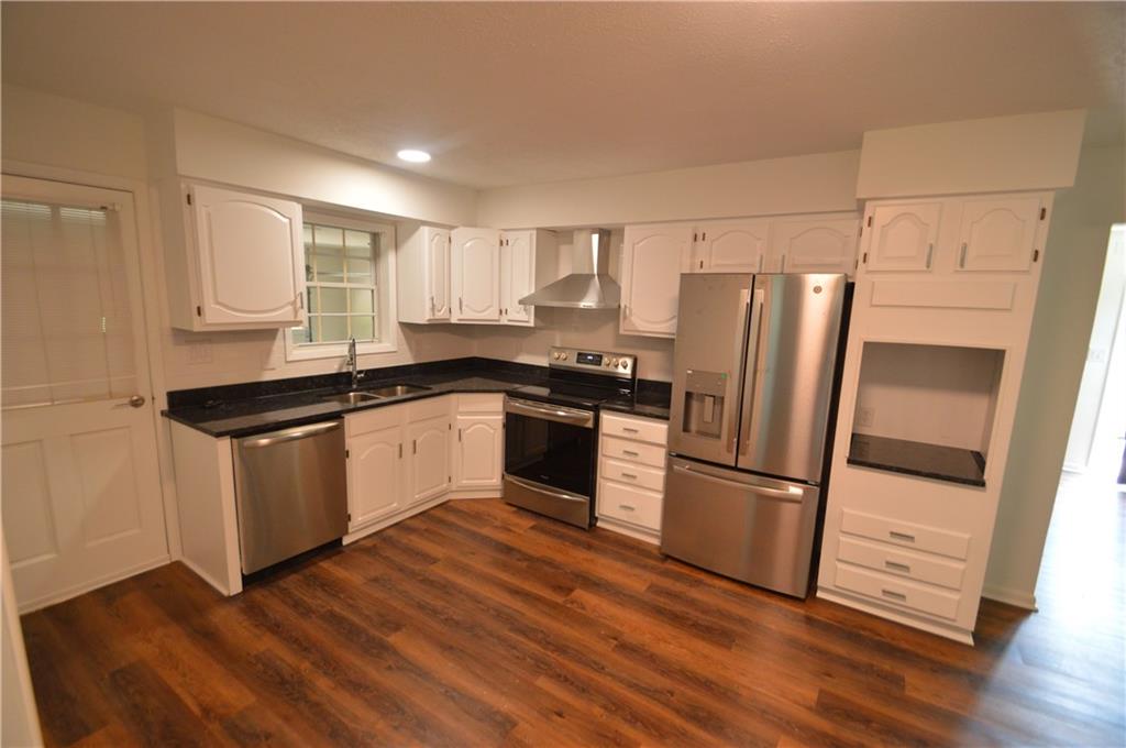 7130 Highland Road Indianapolis, IN 46268 - Photo 12 of 32 Gallery Image 12