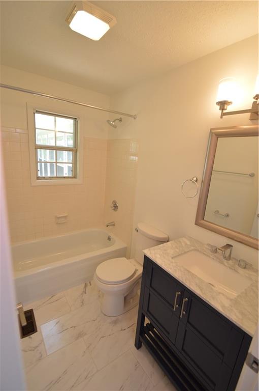 7130 Highland Road Indianapolis, IN 46268 - Photo 16 of 32 Gallery Image 16