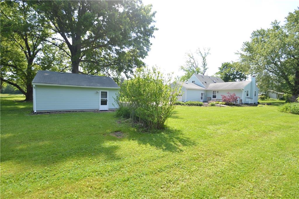 7130 Highland Road Indianapolis, IN 46268 - Photo 7 of 32 Gallery Image 7