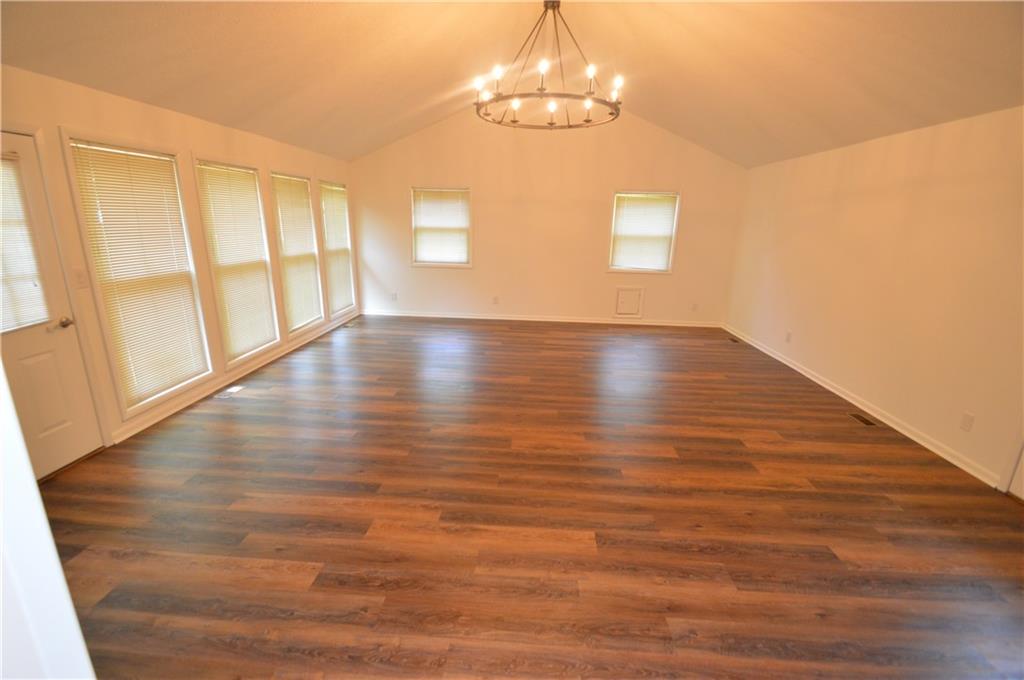 7130 Highland Road Indianapolis, IN 46268 - Photo 10 of 32 Gallery Image 10